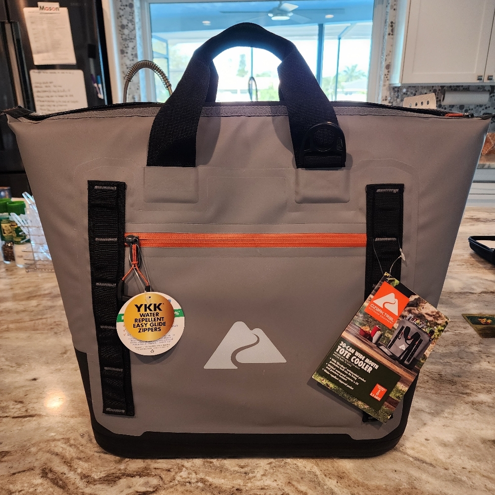 Ozark Trail 30 Can Cooler